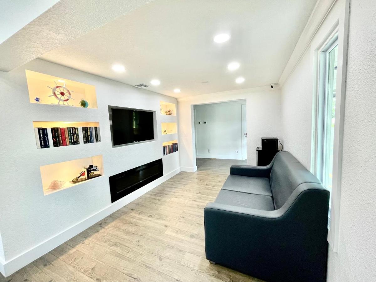 Hotel Super 8 By Wyndham Kissimmee-Orlando Four Corners Esterno foto