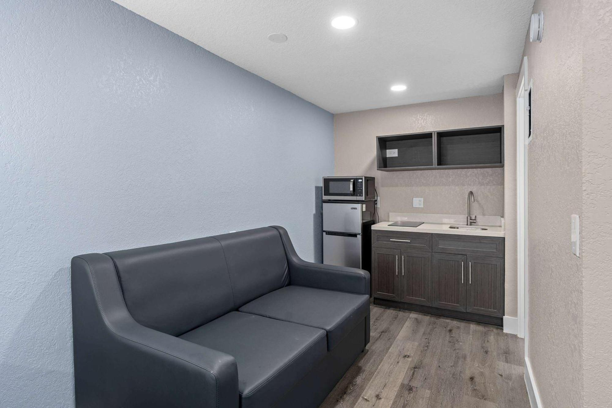 Hotel Super 8 By Wyndham Kissimmee-Orlando Four Corners Esterno foto