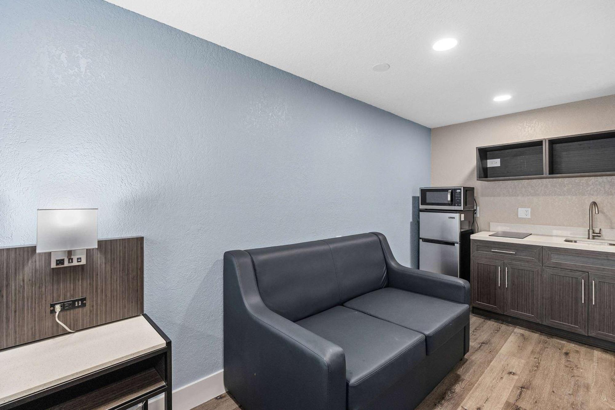 Hotel Super 8 By Wyndham Kissimmee-Orlando Four Corners Esterno foto