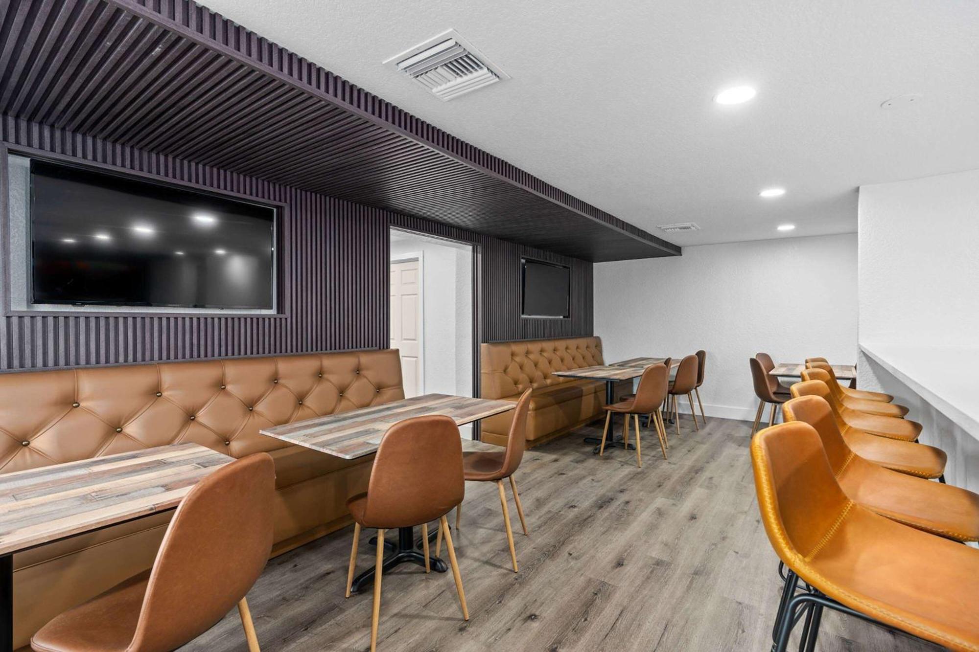 Hotel Super 8 By Wyndham Kissimmee-Orlando Four Corners Esterno foto